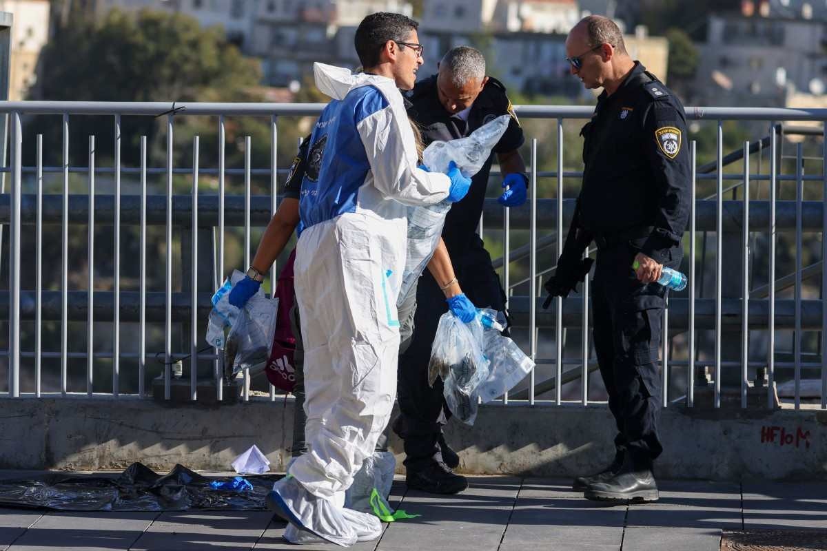 Estou vivo', tranquiliza o papa após cancelar ida à COP28 por bronquite