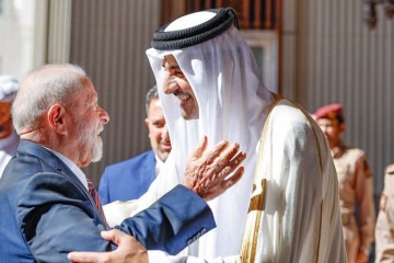 Lula e o Emir do Catar, o Xeque Tamim bin Hamad al-Thani, durante encontro em Doha -  (crédito: Ricardo Stuckert/PR)