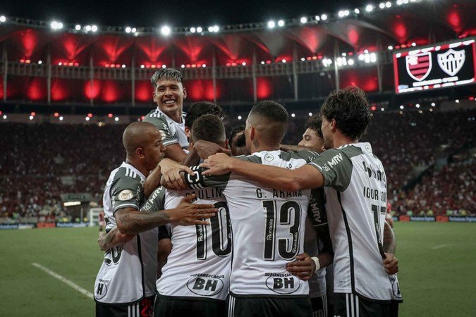 Betinho Marques: Arraxxca pra cima! O Galo reescreveu as capas de jornais -  (crédito: Jogada10)