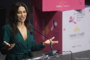 O anúncio dos vencedores foi feito pela atriz Dira Paes -  (crédito: Luiz Nova/Febrafite)