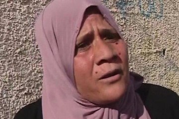 Mulher que fazia fila para obter gás de cozinha no centro de Gaza acusou o mundo de abandonar os palestinos -  (crédito: BBC)
