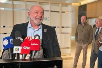 Lula em entrevista coletiva em Dubai -  (crédito: Ricardo Stuckert/PR)