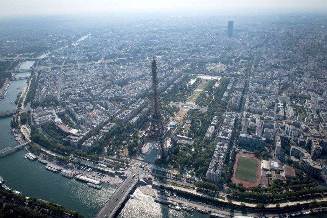 França descarta mudanças na abertura dos Jogos Olímpicos, apesar de ameaça terrorista - (crédito: Reprodução/GERARD JULIEN / AFP) França descarta mudanças na abertura dos Jogos Olímpicos, apesar de ameaça terrorista - (crédito: Reprodução/GERARD JULIEN / AFP)