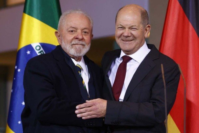 O presidente Lula com o chanceler alemão, Olaf Scholz -  (crédito: Michele Tantussi/AFP)