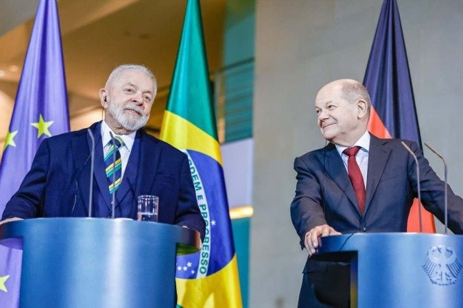 Lula ao lado de Olaf Scholz durante a cerimônia de da Declaração Conjunta de Intenções - (crédito: Ricardo Stuckert / PR) Lula ao lado de Olaf Scholz durante a cerimônia de da Declaração Conjunta de Intenções - (crédito: Ricardo Stuckert / PR)