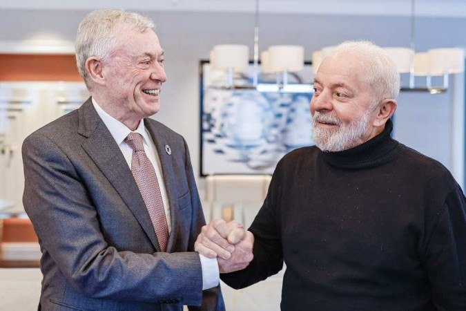 O presidente Lula com o ex-chanceler alemão Horst Köhler: reunião foi a última da agenda do chefe do Planalto na Alemanha -  (crédito: Ricardo Stuckert/PR)