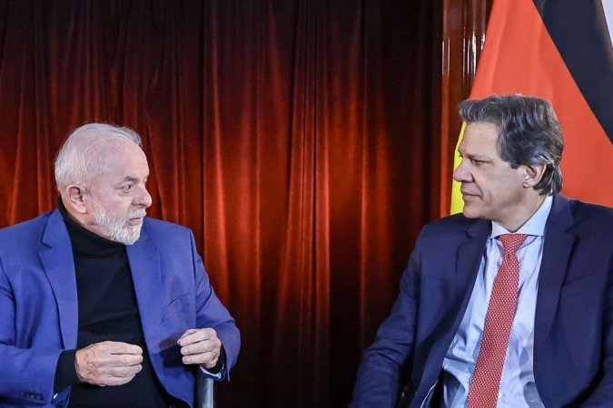 O programa semanal em que Lula fala sobre as ações do governo, também recebeu outros ministros que acompanharam o presidente na viagem para a COP28 - (crédito: Ricardo Stuckert / PR ) O programa semanal em que Lula fala sobre as ações do governo, também recebeu outros ministros que acompanharam o presidente na viagem para a COP28 - (crédito: Ricardo Stuckert / PR )