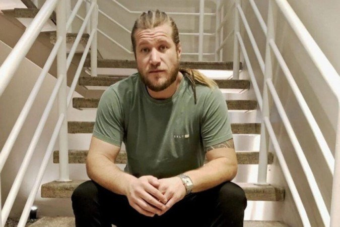 Diego Alemão terá que pagar R$ 10 mil por porte ilegal de arma - (crédito: Observatorio dos Famosos) Diego Alemão terá que pagar R$ 10 mil por porte ilegal de arma - (crédito: Observatorio dos Famosos)