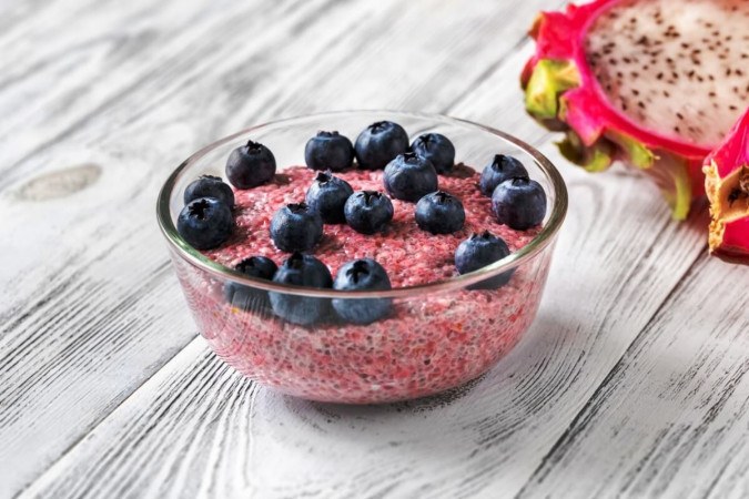 Pudim de chia com pitaya (Imagem: costioculescu | Shutterstock) -  (crédito: EdiCase)