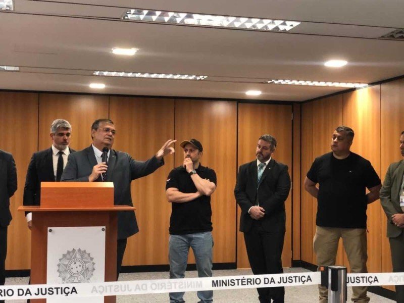 Dino sobre operação contra tráfico de armas: 