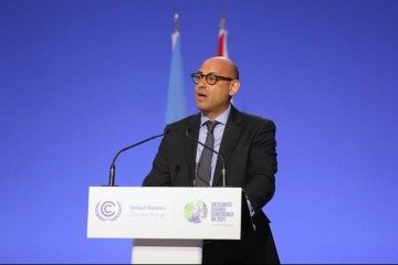 Simon Stiell, das Nações Unidas: 'Precisamos de um trem de alta velocidade. Temos um vagão velho'.
 -  (crédito: IISD/ENB/Divulgação )