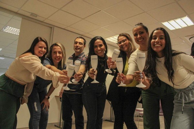  06/12/2023. Trabalho e Formaçao profissional. Confraternizaçao Bancorbras. Confraternizações de fim de ano nas empresas, regras de comportamento, vestimenta e propósito..