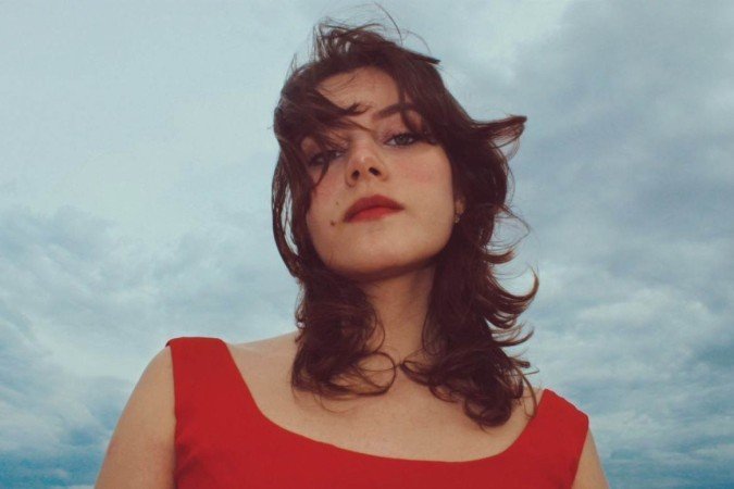 A música, junto com os lançamentos anteriores de Bruna, está disponível em todas as plataformas de streaming - (crédito: Pedro Xavier/Divulgação) A música, junto com os lançamentos anteriores de Bruna, está disponível em todas as plataformas de streaming - (crédito: Pedro Xavier/Divulgação)