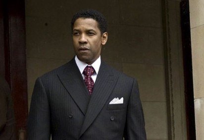 Uma das figuras mais respeitadas de Hollywood, Denzel Washington assinou recentemente com a gigante do streaming Netflix para tirar do papel um antigo projeto. -  (crédito: Reprodução / O Gângster)