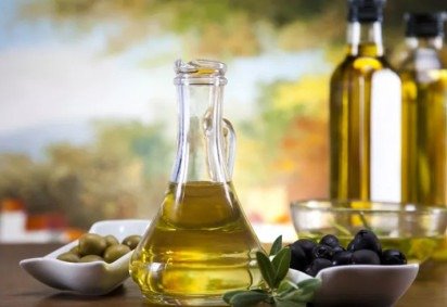 De acordo com produtores espanhóis, o aquecimento global é um dos responsáveis pelo aumento no preço do azeite, assim como pela alta oxidação do produto. Diante disso, o clima mais ameno, com baixas temperaturas qualifica melhor a azeitona. -  (crédito: Divulgação)