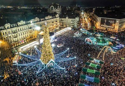 O Natal, por diversos motivos , é uma das épocas do ano mais celebradas pelas pessoas em muitos países.  -  (crédito: KressInsel/Wikimedia Commons)