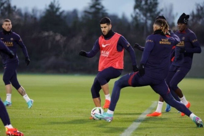 Jogadores do PSG durante treinamento da equipe - Foto: C.Gavelle / PSG -  (crédito: Foto: C.Gavelle / PSG)