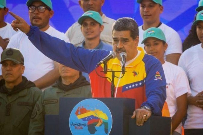 As milícias bolivarianas defenderam os locais de votação durante o referendo sobre Essequibo realizado na Venezuela. - (crédito: EPA) As milícias bolivarianas defenderam os locais de votação durante o referendo sobre Essequibo realizado na Venezuela. - (crédito: EPA)