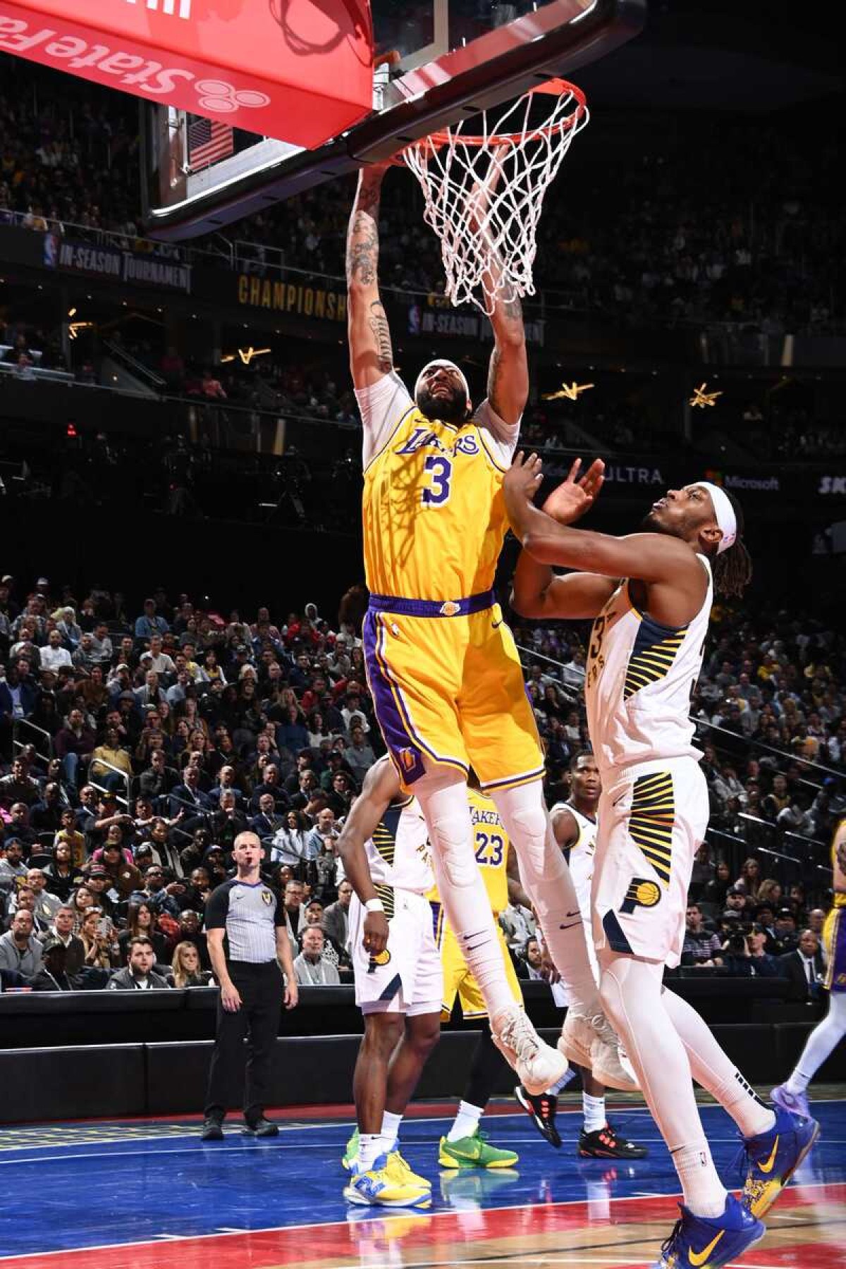 Anthony Davis #3 of the Los Angeles Lakers dunks the ball during the game against the Indiana Pacers during the In-Season Tournament Championship game on December 9, 2023 at T-Mobile Arena in Las Vegas, Nevada. 