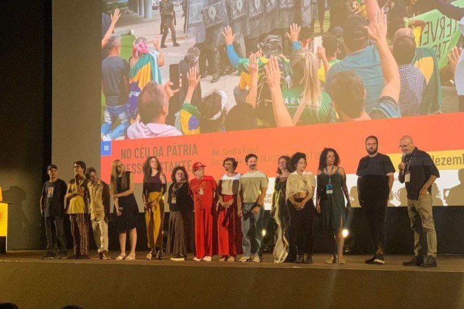 Primeira noite da Mostra Competitiva Nacional traz críticas sociais, reflexões sobre luto e questões políticas - (crédito: Divulgação/FBCB) Primeira noite da Mostra Competitiva Nacional traz críticas sociais, reflexões sobre luto e questões políticas - (crédito: Divulgação/FBCB)