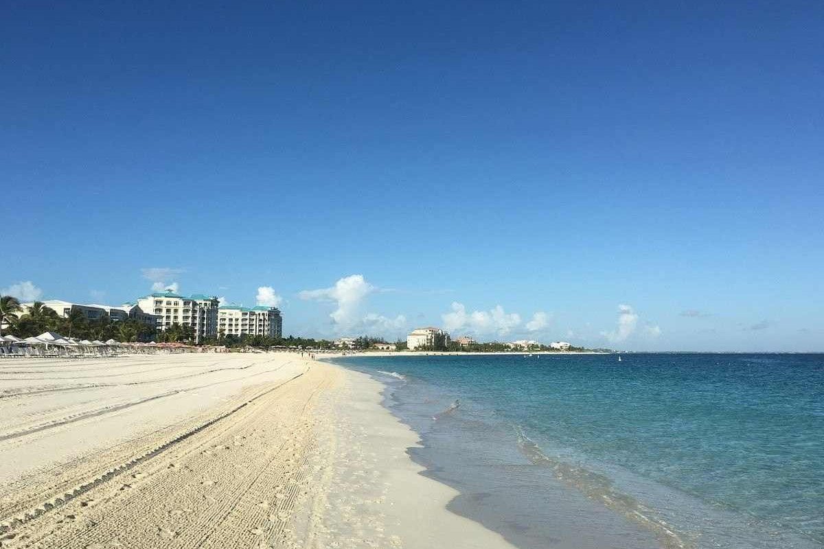 Grace Bay Beach fica localizada no Caribe Grace Bay Beach fica localizada no Caribe