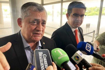 Após a reunião de líderes, Guimarães destacou as prioridades do governo e negou que o Executivo tenha atacado o Congresso por meio de publicações em redes sociais -  (crédito: Henrique Lessa/CB/D.A Press)