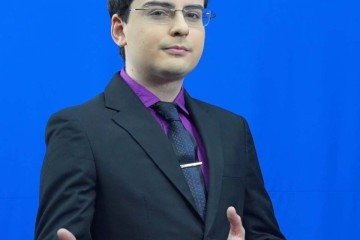 Ex-apresentador do SBT venceu sem equipe externa, acumulou quatro Provas do Fazendeiro e protagonizou romances e conflitos no jogo - (crédito: Reprodução/Instagram @dudu_camargooficial) Ex-apresentador do SBT venceu sem equipe externa, acumulou quatro Provas do Fazendeiro e protagonizou romances e conflitos no jogo - (crédito: Reprodução/Instagram @dudu_camargooficial)