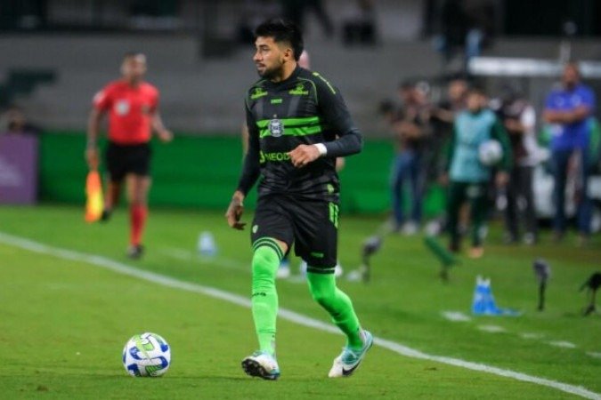 Corinthians, Santos e Vitória tem interesse em Marcelino Moreno - (crédito: Foto: Gabriel Thá / Coritiba) Corinthians, Santos e Vitória tem interesse em Marcelino Moreno - (crédito: Foto: Gabriel Thá / Coritiba)