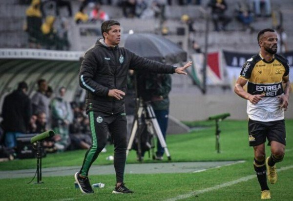 Foto: Leonardo Vallejo/Água Santa