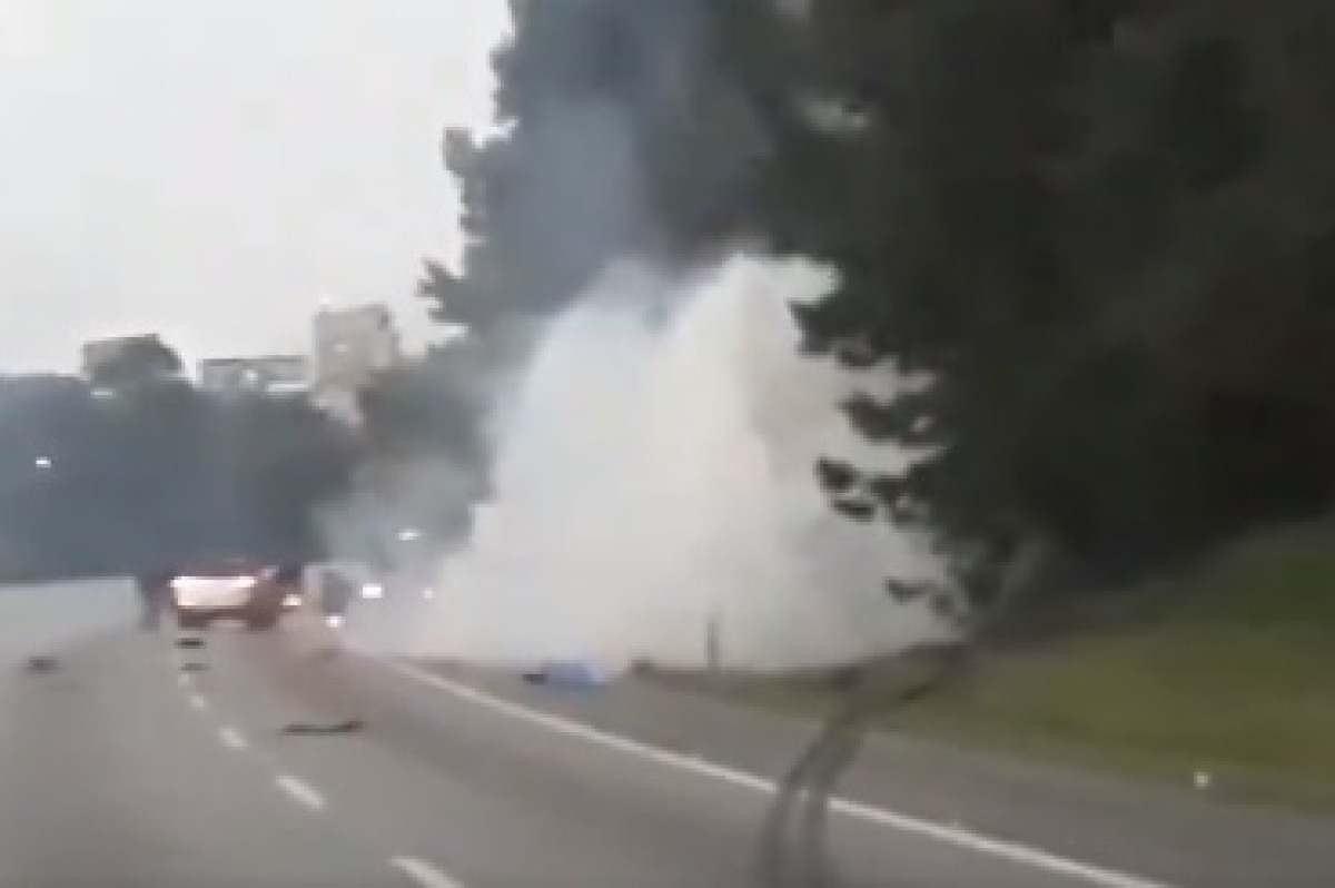 Vídeo: criminosos explodem carro-forte na Rodovia dos Imigrantes, em SP