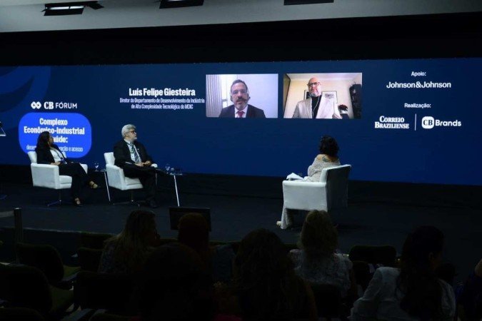 Segundo Giesteira, para o país reduzir o deficit de importação de medicamentos inovadores, como novas moléculas e IFAs, é necessário atacar em várias frentes e aprimorar os modelos de inovação - (crédito: Marcelo Ferreira/CB/D.A Press) Segundo Giesteira, para o país reduzir o deficit de importação de medicamentos inovadores, como novas moléculas e IFAs, é necessário atacar em várias frentes e aprimorar os modelos de inovação - (crédito: Marcelo Ferreira/CB/D.A Press)
