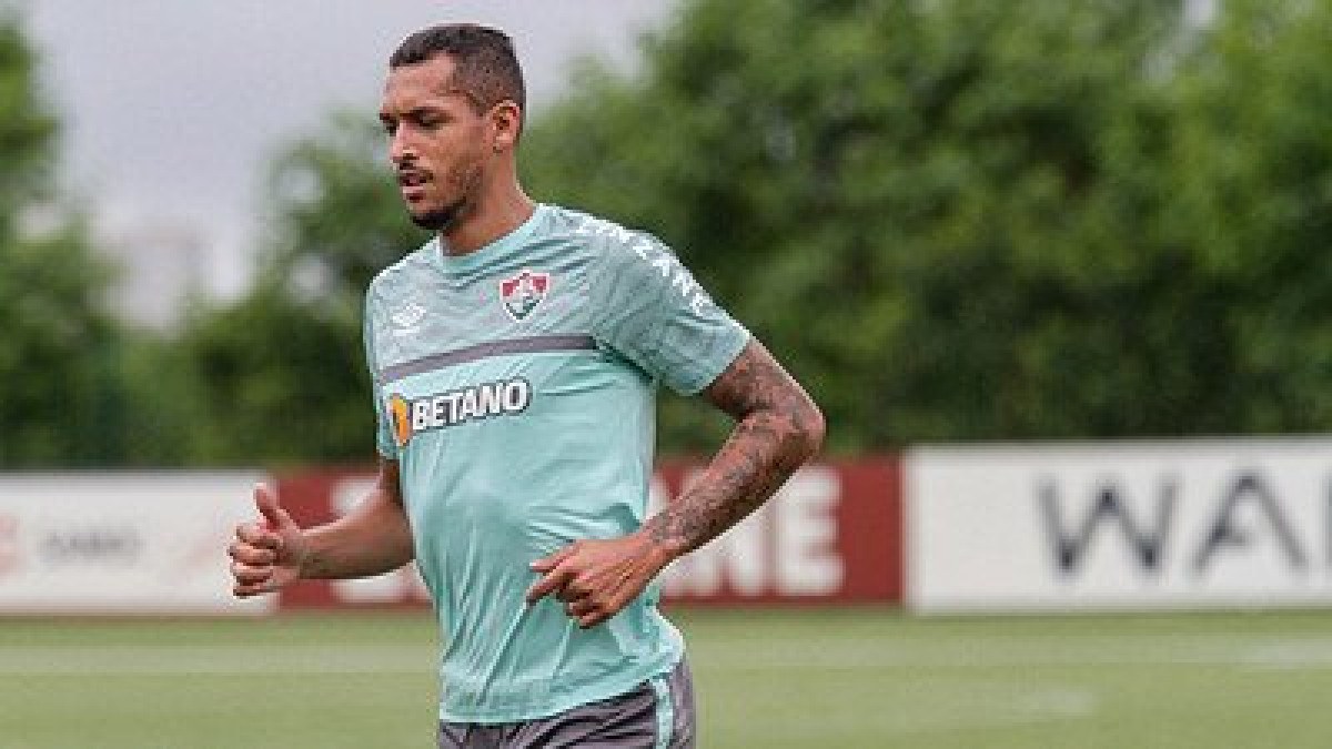 Bahia tem interesse em comprar David Duarte, que pertence ao Fluminense