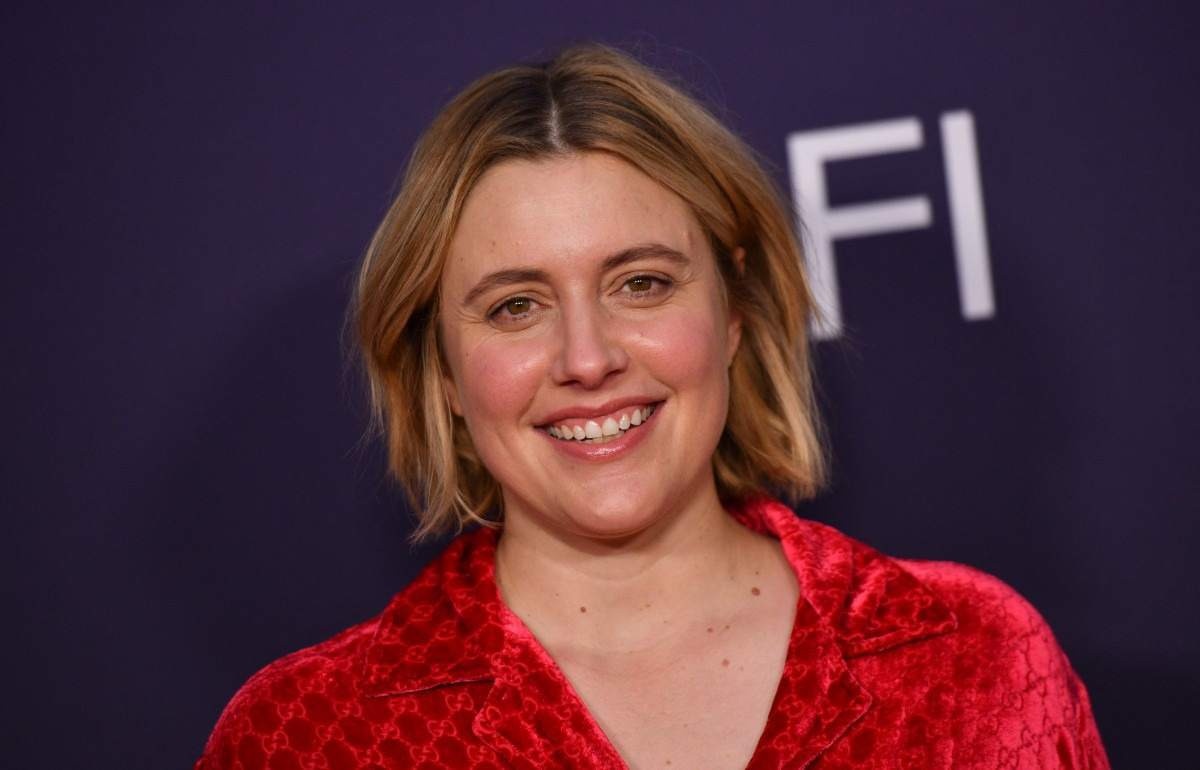 Greta Gerwig diz que a piada de Jo Koy sobre a Barbie no Globo de Ouro 'não estava errada'