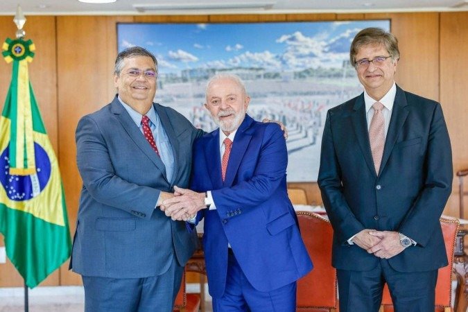 Lula recebeu Dino e Gonet, que foram agradecer ao presidente o empenho pela aprovação de ambos - (crédito: Ricardo Stuckert/PR) Lula recebeu Dino e Gonet, que foram agradecer ao presidente o empenho pela aprovação de ambos - (crédito: Ricardo Stuckert/PR)