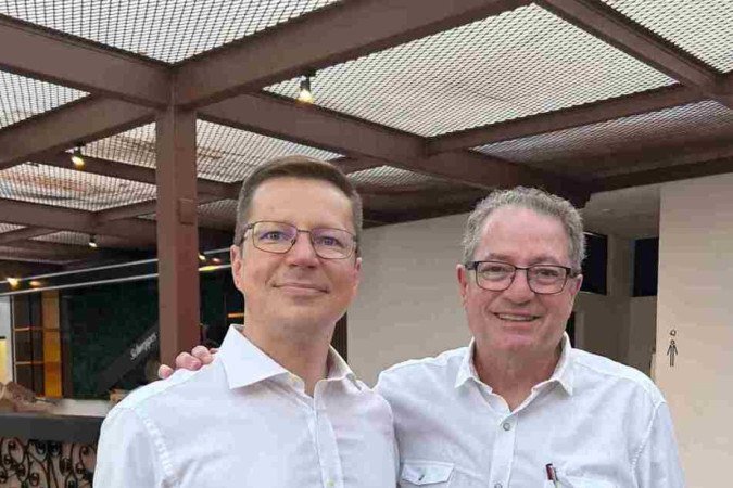O diretor da Casa Russa no Brasil, Andrey Prokin, e o presidente da Casa dos Autores, Maurício Melo Júnior, coordenaram o seminário - (crédito: Donna MÃdia Comunicação / Divulgação) O diretor da Casa Russa no Brasil, Andrey Prokin, e o presidente da Casa dos Autores, Maurício Melo Júnior, coordenaram o seminário - (crédito: Donna MÃdia Comunicação / Divulgação)