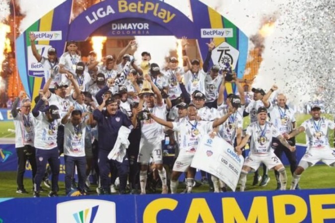 Pincharrata xonquistou, pela primeira vez na história, a Copa Argentina -  (crédito: Foto: Divulgação/Estudiantes de La Plata)