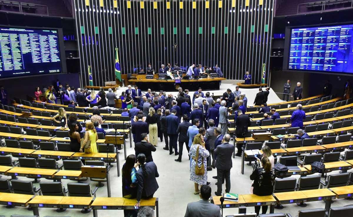 Congresso derruba veto de Lula ao Marco Temporal das terras indígenas