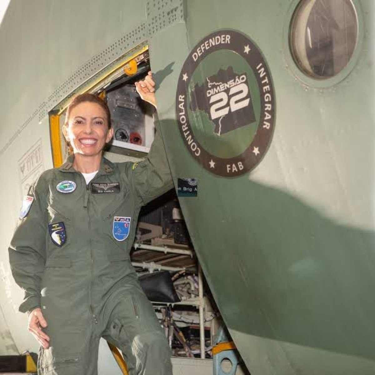 Brasil tem primeira mulher oficial de 3 estrelas na história das Forças Armadas