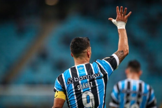 Camisas emolduradas de Suárez estão quase esgotadas -  (crédito:  Lucas Uebel/Gremio FBPA)