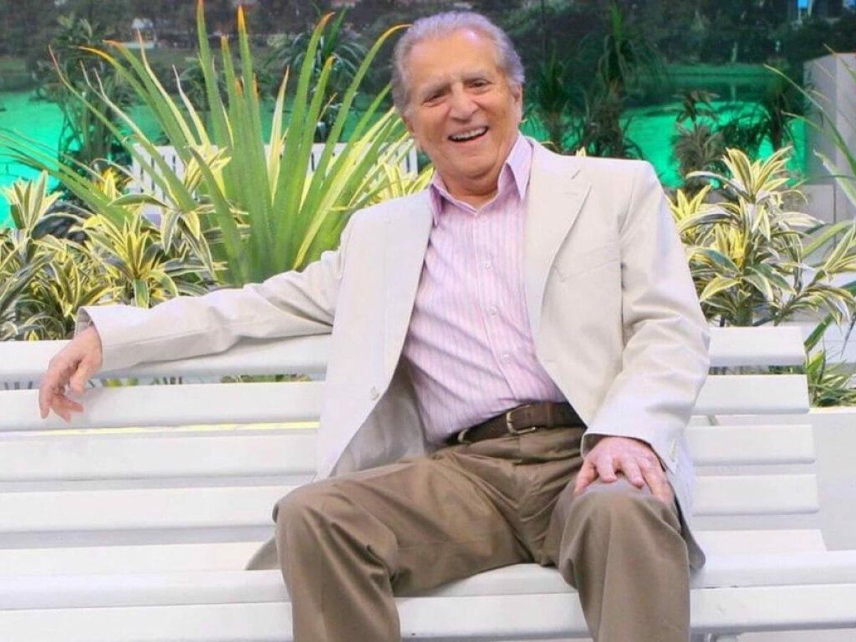 Carlos Alberto de Nóbrega é internado para retirada de coágulo
