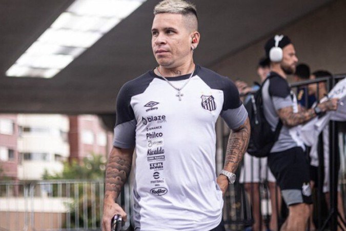 Soteldo é um dos principais nomes do elenco do Santos, mas deixará o clube em virtude do rebaixamento inédito -  (crédito: - Foto: Ivan Storti/Santos FC))