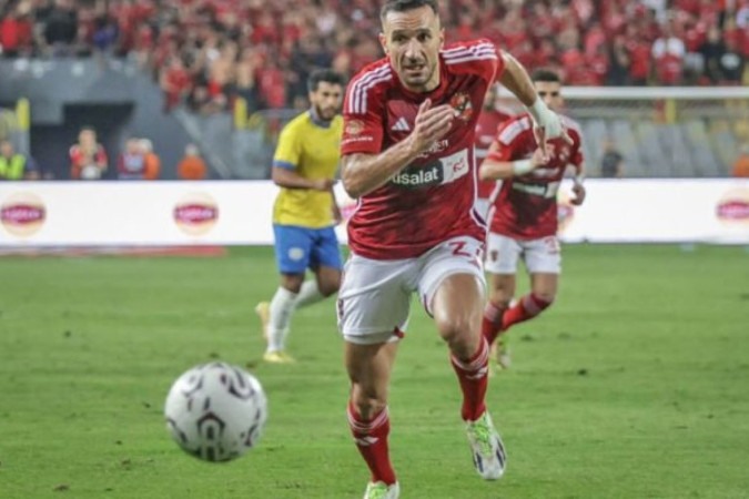 Ali Maaloul marcou na vitória do Al Ahly sobre o Al Ittihad e vibrou com a chance de enfrentar Marcelo na semifinal do Mundial - Foto: Reprodução/Instagram @maaloul_ali_ -  (crédito: Foto: Reprodução/Instagram @maaloul_ali_)