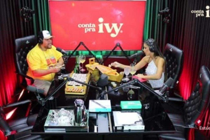 Babu Santana no podcast apresentado pela ex-BBB, Ivy Moraes - (crédito: Divulgação) Babu Santana no podcast apresentado pela ex-BBB, Ivy Moraes - (crédito: Divulgação)