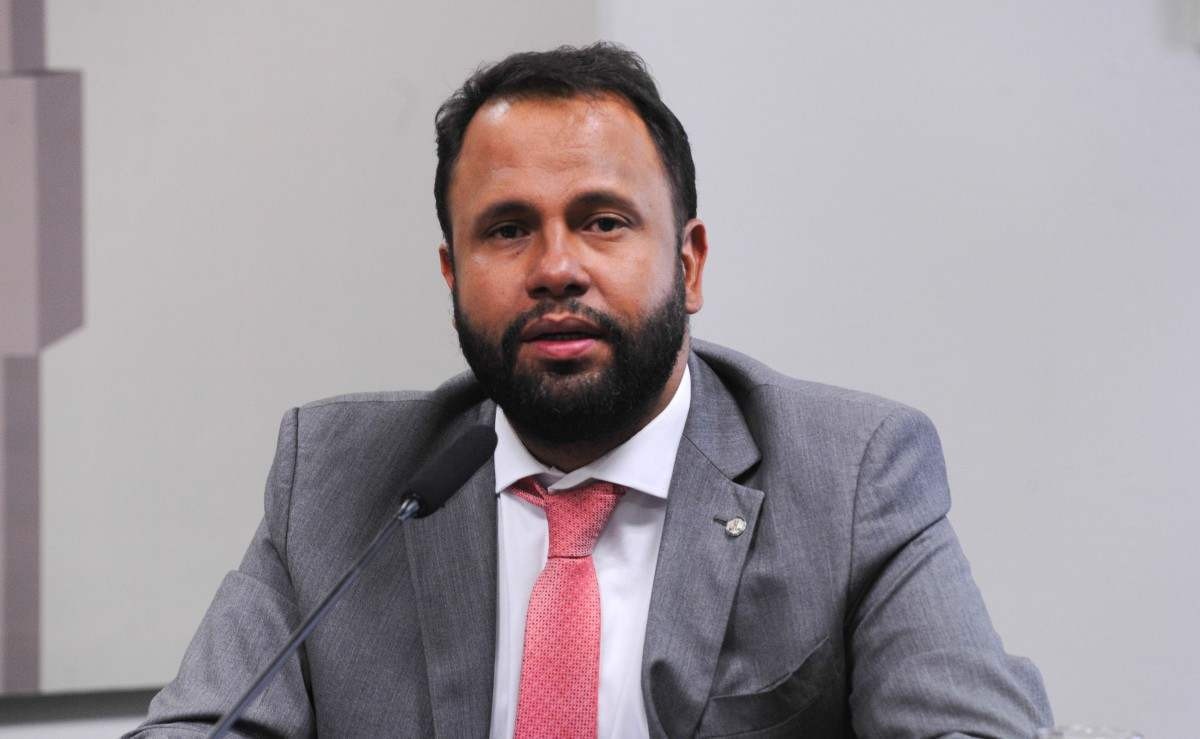 Pastor Henrique Vieira, deputado: 