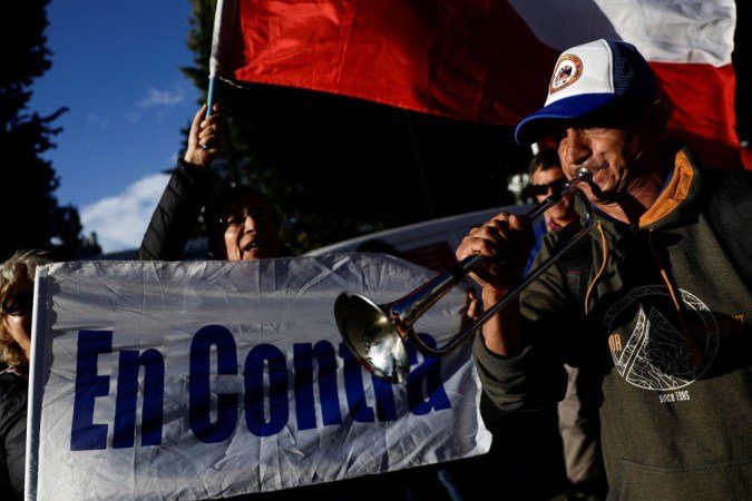 É o segundo projeto de mudança constitucional rejeitado pela população chilena em dois anos - (crédito: Reuters) É o segundo projeto de mudança constitucional rejeitado pela população chilena em dois anos - (crédito: Reuters)