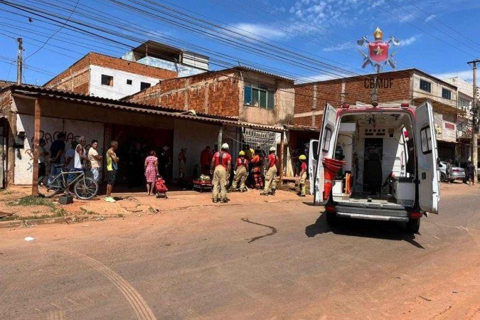Homem morre no Paranoá após ser esfaqueado pela companheira - (crédito: Divulgação/CBMDF) Homem morre no Paranoá após ser esfaqueado pela companheira - (crédito: Divulgação/CBMDF)