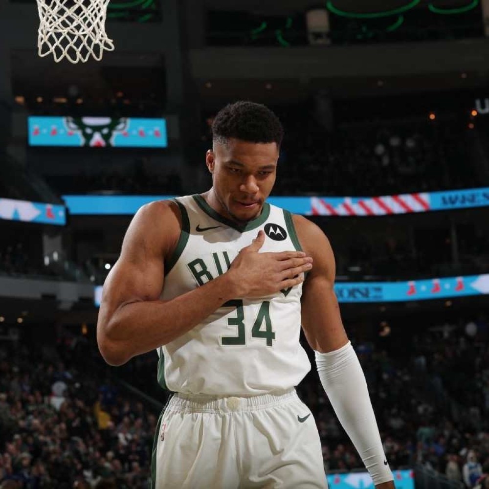 NBA: Antetokounmpo revela quem vê como o melhor jogador na atualidade