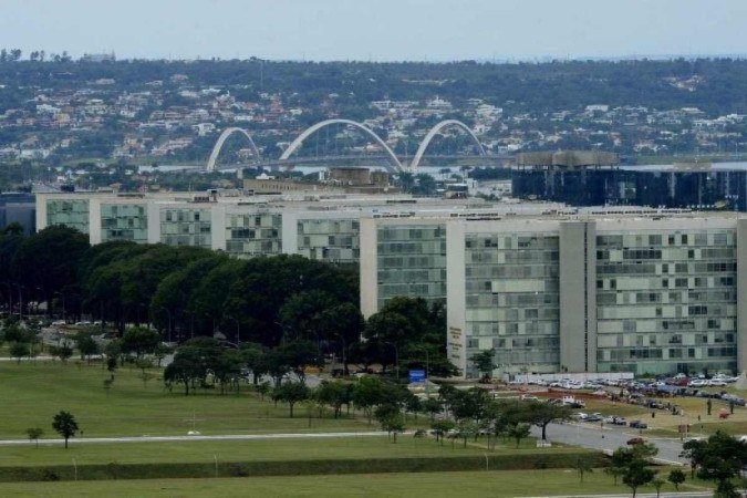 A proposta do governo foi elevar o auxílio-alimentação de R$ 658 para R$ 1 mil a partir de maio de 2024. - (crédito: Esplanada dos Ministérios) A proposta do governo foi elevar o auxílio-alimentação de R$ 658 para R$ 1 mil a partir de maio de 2024. - (crédito: Esplanada dos Ministérios)