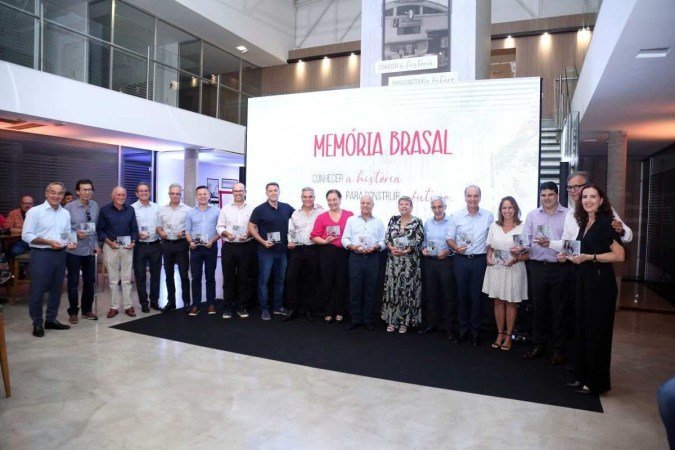 Homenagem aos participantes da 1ª fase das Entrevistas da história oral - Memória Brasal - (crédito: Brasal) Homenagem aos participantes da 1ª fase das Entrevistas da história oral - Memória Brasal - (crédito: Brasal)