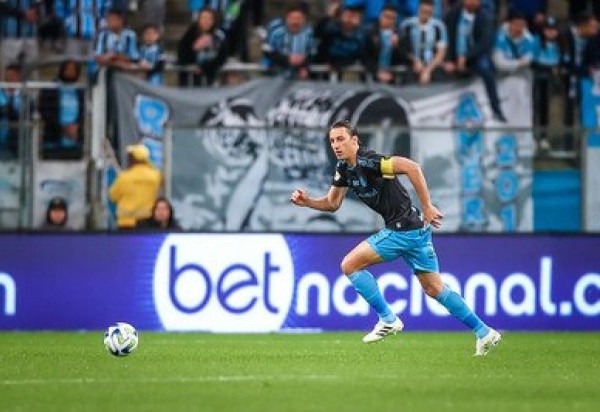  Lucas Uebel/Gremio FBPA